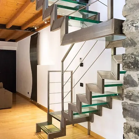 Feriehus Joivy Scenic 2br With Balcony & Parking Cernobbio